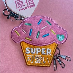 HARAJUKU LOVERS CUPCAKE KEYCHAIN KEY HOLDER